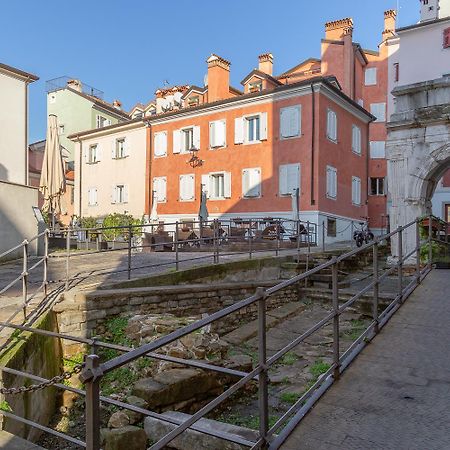 Casa Vacanze Penelope In Centro Storico Трієст Екстер'єр фото